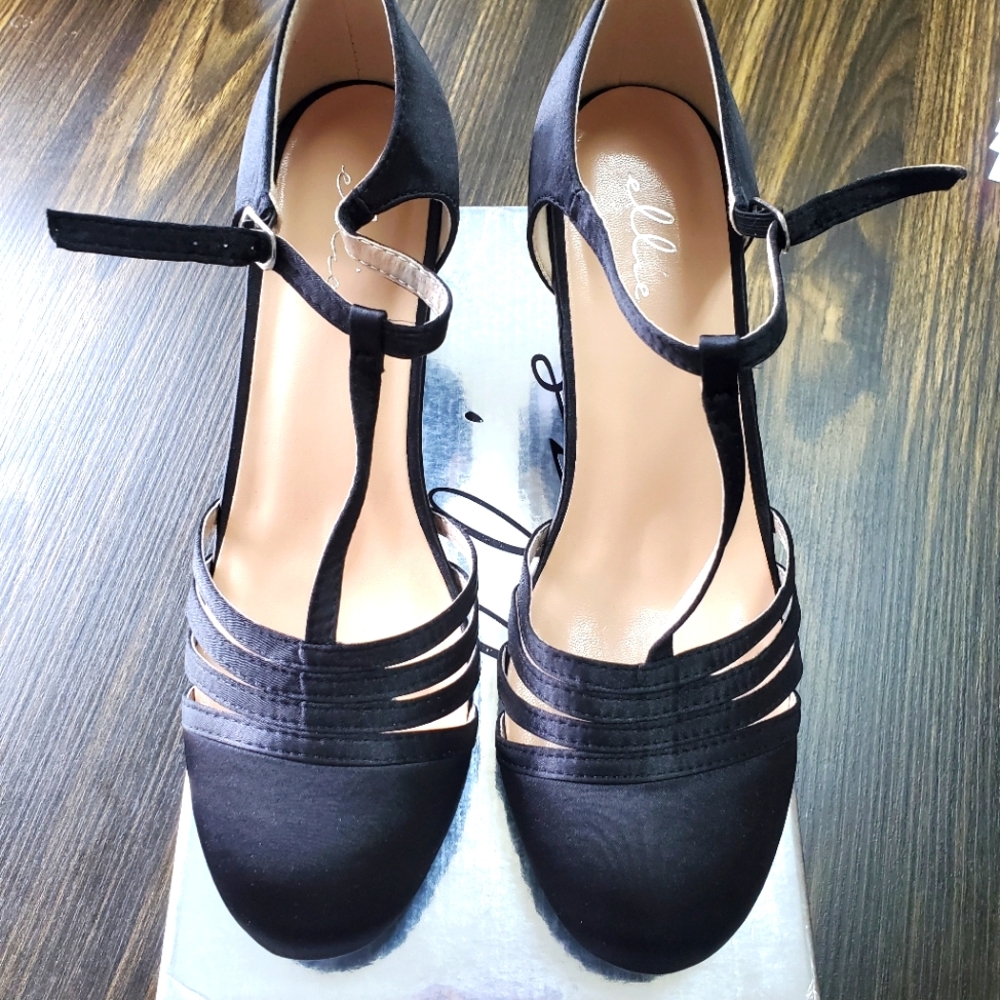Dance shoes